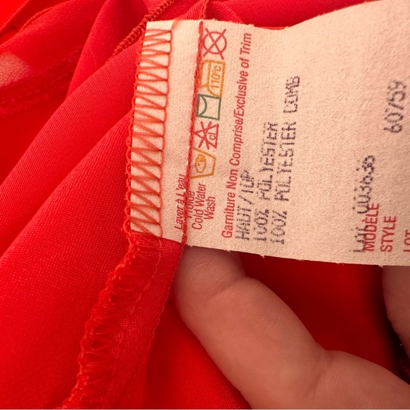 VINTAGE Women’s Red Silky Top - Picture 6 of 8